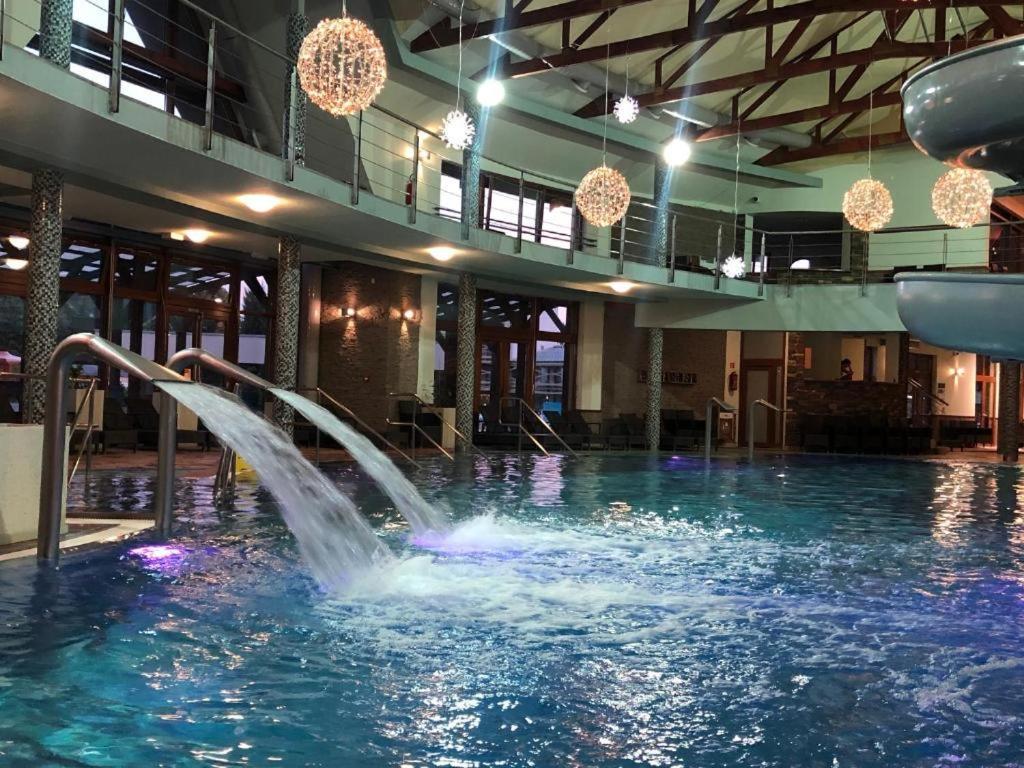 Apartman Liptov - Hotel Bešeňová Exteriör bild