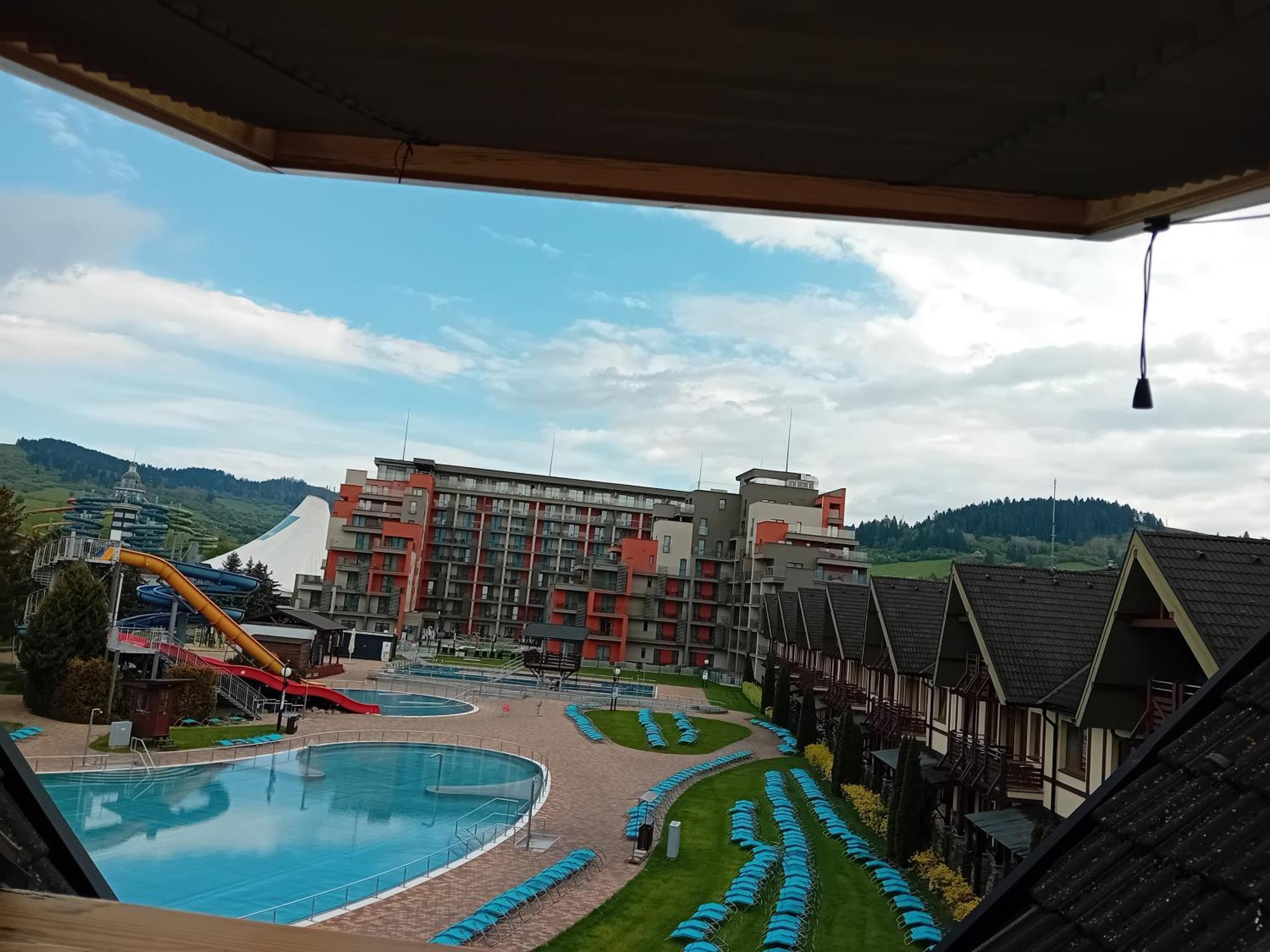 Apartman Liptov - Hotel Bešeňová Exteriör bild